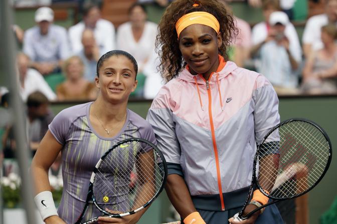 Sara e Serena prima del match: differenza fisica notevole... Afp